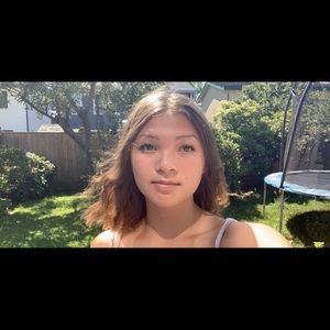 Meet your Posher, Lydia